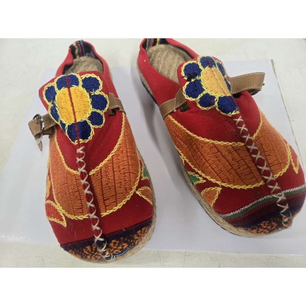 Canvas Floral Embroidered Mule Slipper Women's Size 38EU Weave Sole Flat Shoes